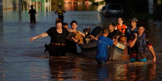 Hay 33 desaparecidos por inundaciones en Brasil