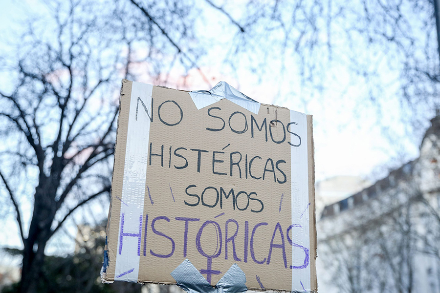 08 M, esa mano sí se ve