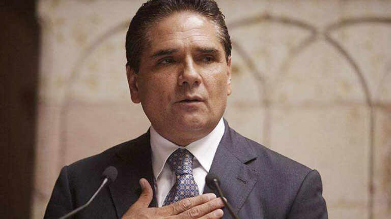 Prófugo exgobernador Silvano Aureoles, detienen a excolaboradores