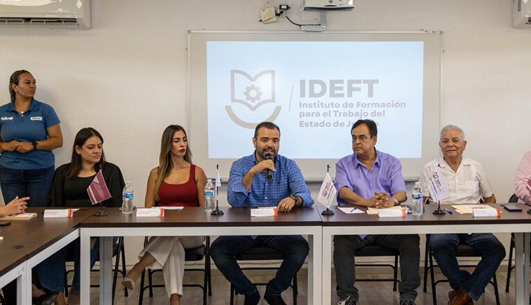 Formaliza convenio IDEFT con Gobierno y DIF de Tlajomulco