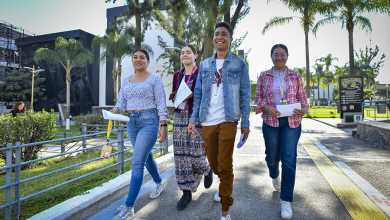 Acepta U de G más de 86 mil estudiantes en ciclo escolar