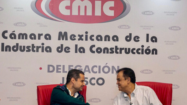 Firman IDEFT y CMIC convenio de capacitación