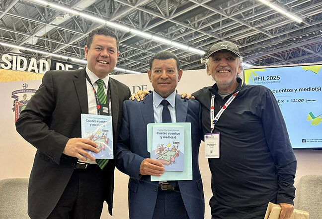 Presenta Carlos Martínez Macías Cuatro cuentos y medio(s)