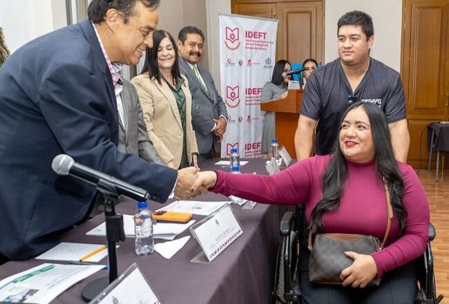 Entrega IDEFT constancias de programa “Al Estilo Jalisco”