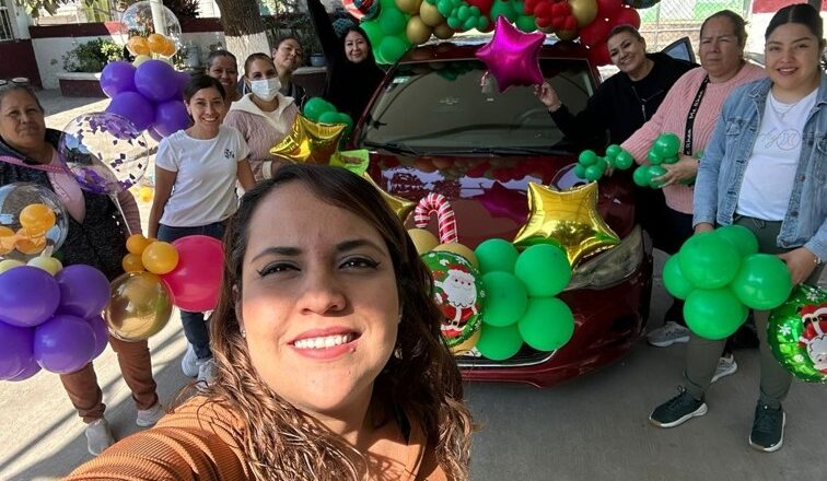 Capacita IDEFT a cientos de mujeres en rivera de Chapala