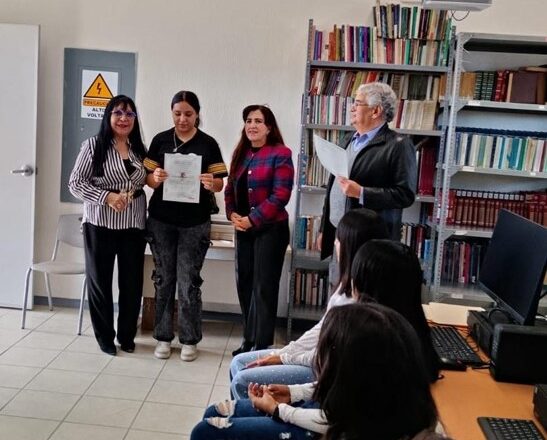 Entrega IDEFT constancias de capacitación en Ixtlahuacán de los Membrillos