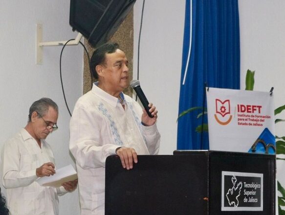 Entrega IDEFT constancias de capacitación en Vallarta