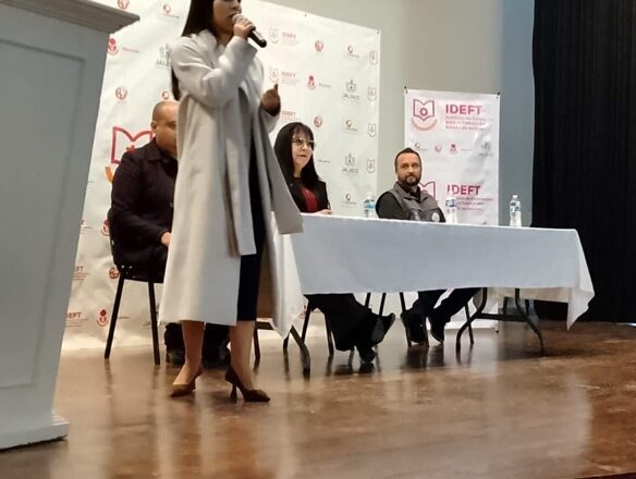 Entrega IDEFT constancias de capacitación en San Julián