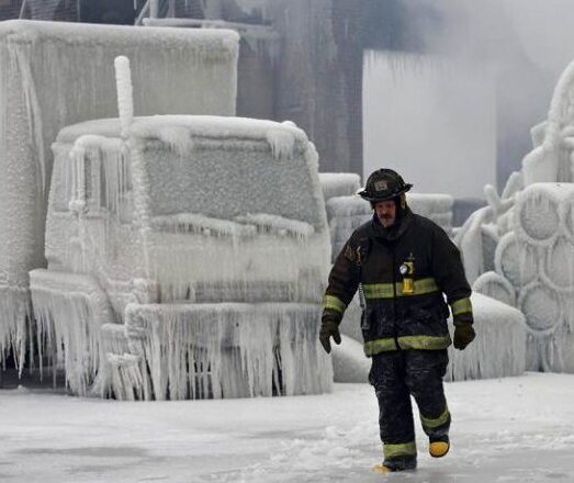 Afectan heladas a más de 40 millones en EU