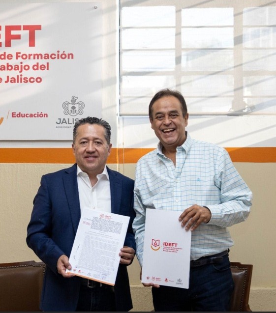 IDEFT y Alternativa Gubernamental, firman alianza estratégica