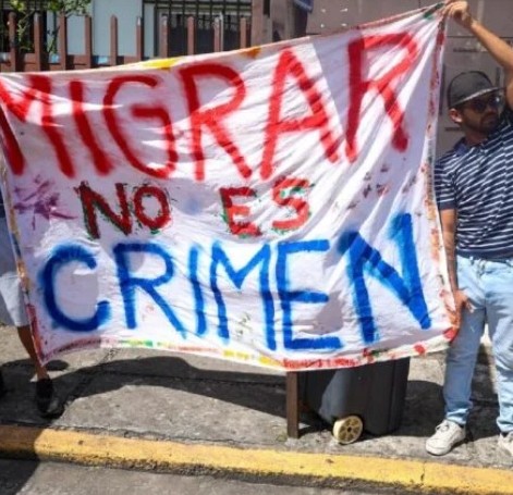 Deportan cubanos a Tabasco y Chiapas