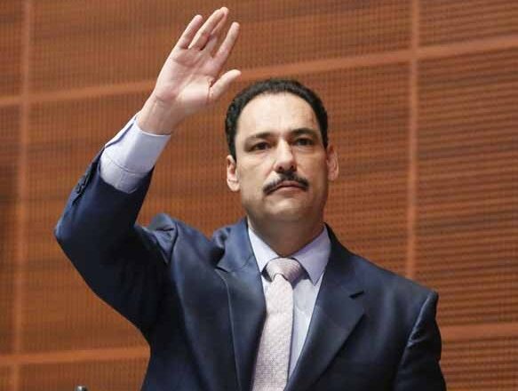 Maltratan en el senado a miembros de comunidad sorda