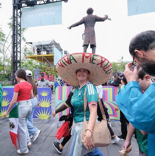 Cientos quedan fuera en el Fan Fest Gdl
