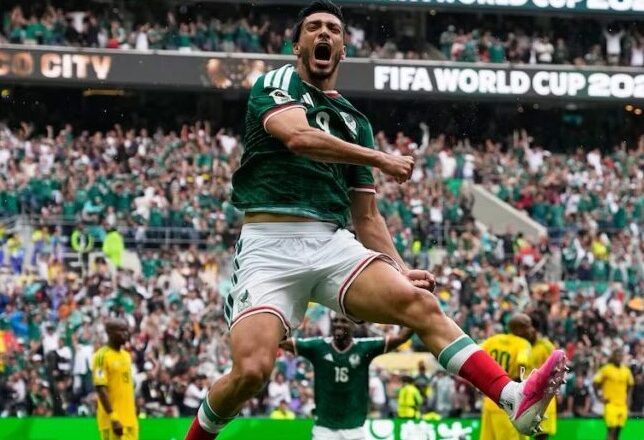 México inicia con triunfo sobre Sudáfrica
