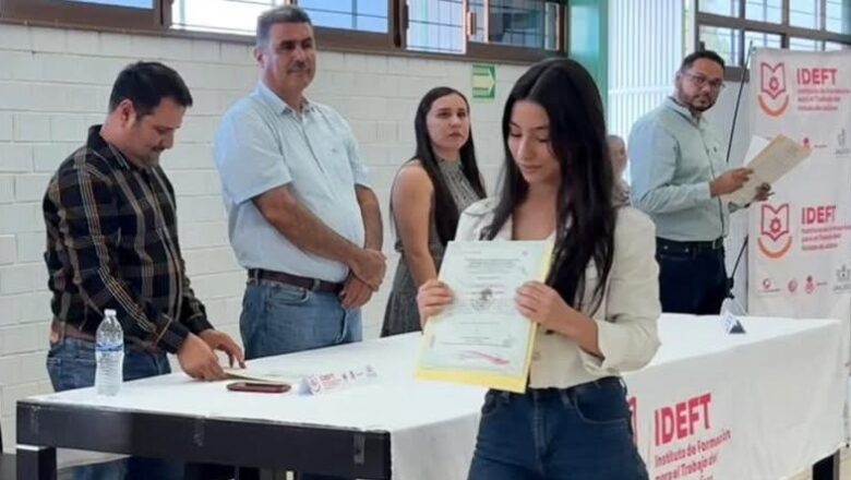 Entrega el IDEFT más de mil constancias de capacitación