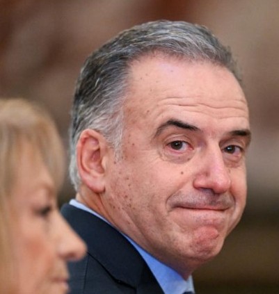 Presidente uruguayo en escándalo por compra de auto