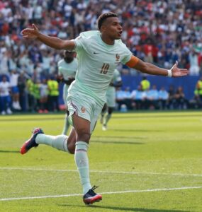Francia, primer semifinalista: 2-0 sobre Marruecos