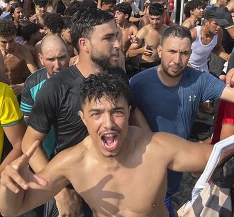 Miles revientan frontera de Marruecos y España