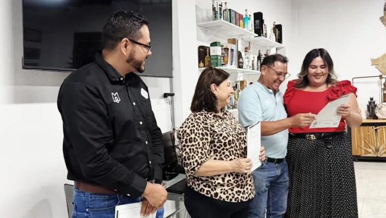 Fortalece IDEFT especialización de industria tequilera