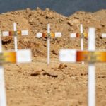 Sepultan cuerpos sin identificar en Venezuela