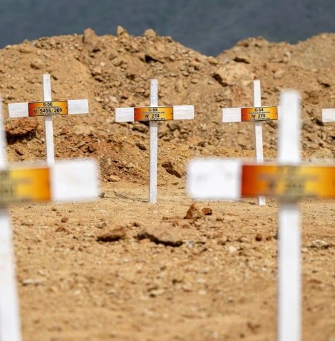 Sepultan cuerpos sin identificar en Venezuela