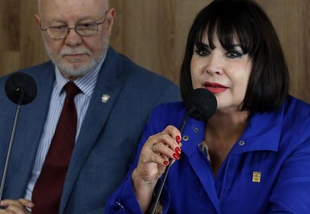 Invitan a congreso de inteligencia artificial y transhumanismo