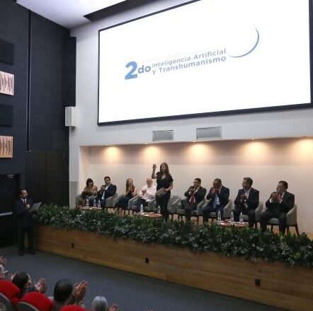 Inaugura Karla Planter congreso de IA y transhumanismo