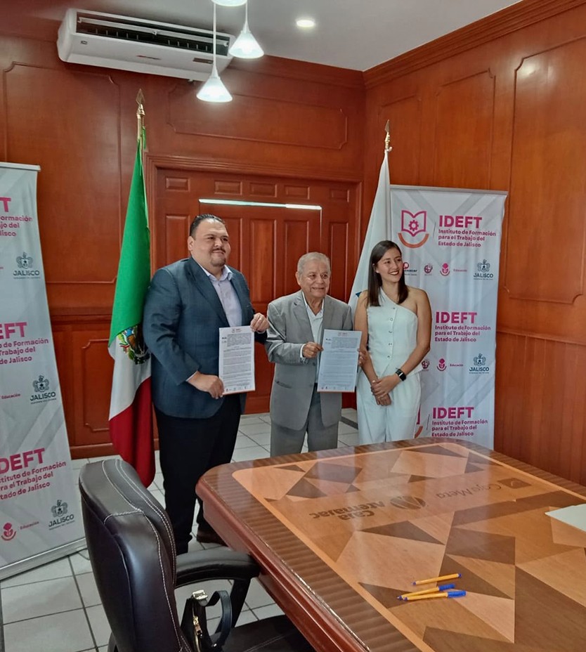 IDEFT y Caja Atemajac suman esfuerzos de capacitación