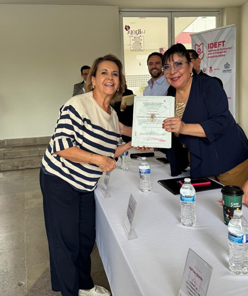 Lleva IDEFT capacitación a oportunidades de trabajo