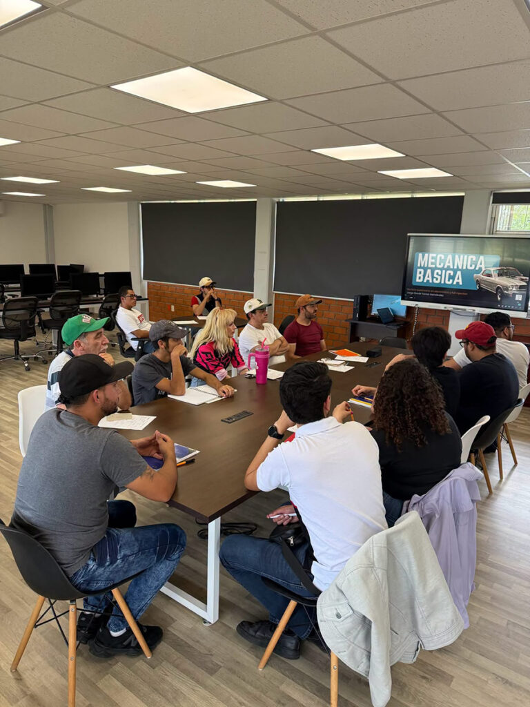 Impulsa IDEFT turismo, autoempleo y formación técnica